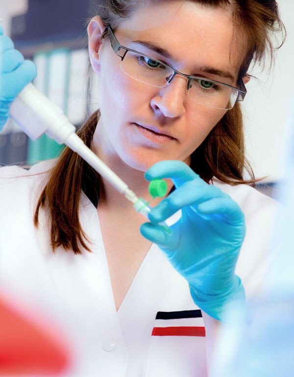 Next Generation Sequencing 从样本处理到最终报告,我们的生物安全专家可通过下一代测序平台、综合分析和经充分验证的GMP工作流程来满足您独特的检测需求
